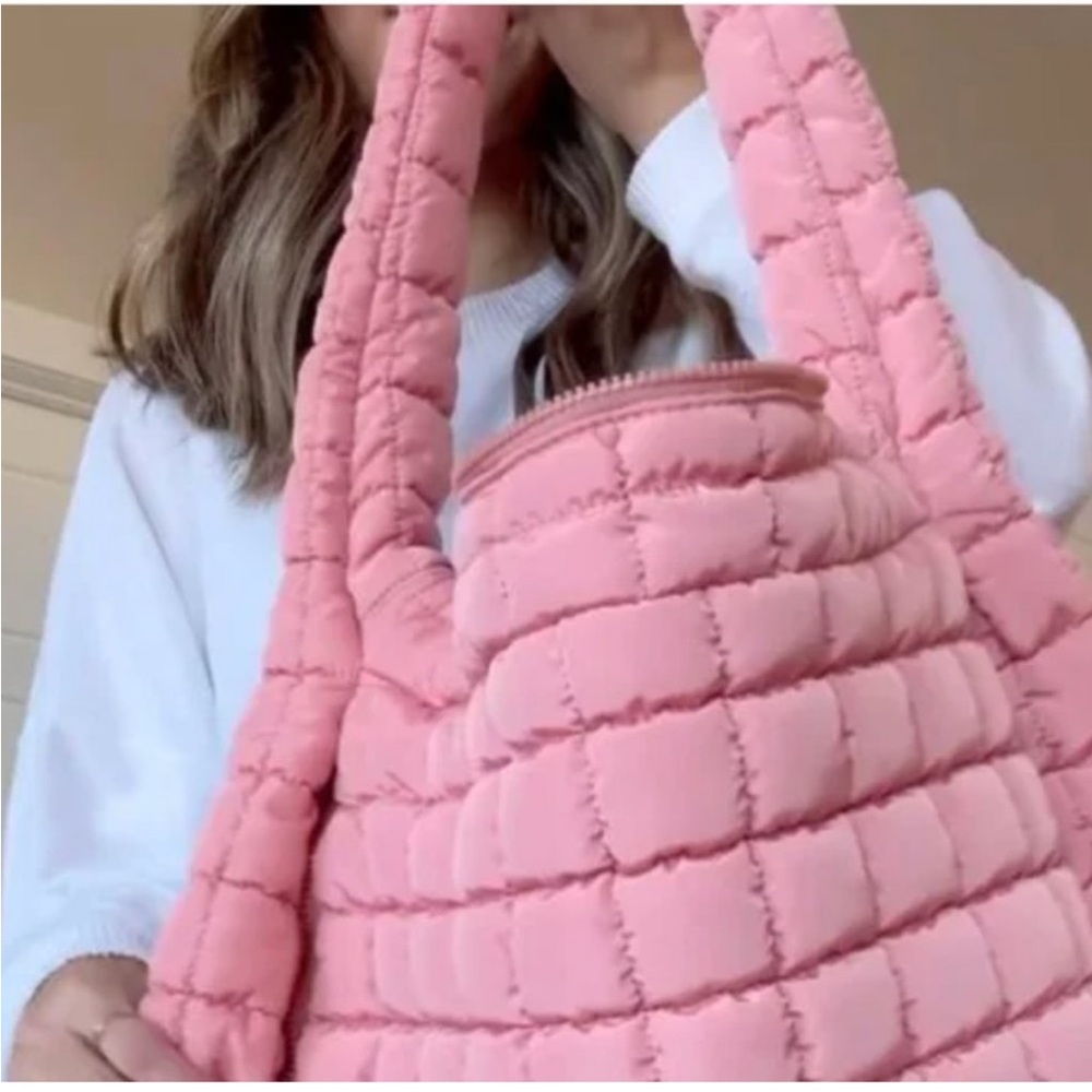 Free People Quilted Carryall Pink Ballet Slipper - FACTORY SEALED - Picture 3 of 11
